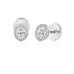 Diamond studs in gold