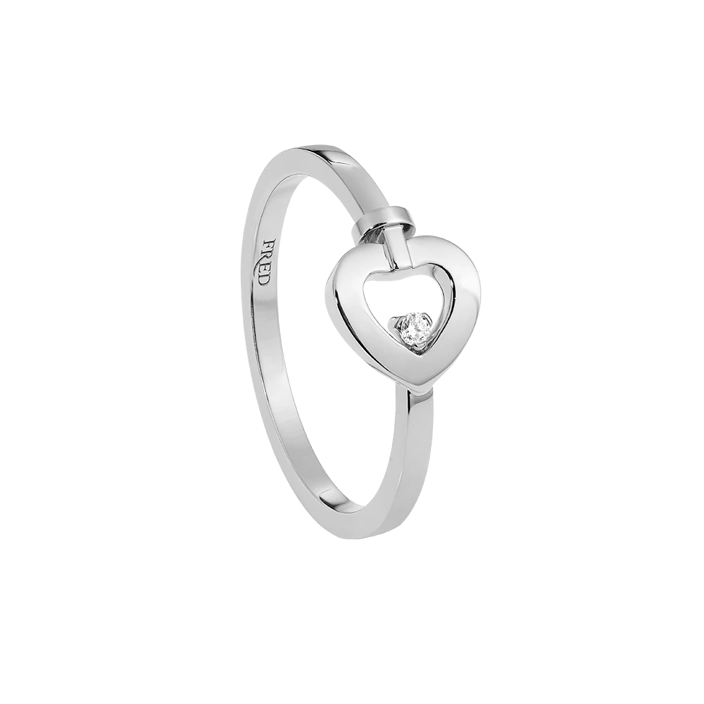 Fred Pretty Woman balto aukso žiedas su 0.18 ct deimantais
