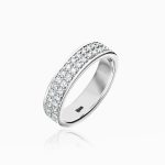 Diamond ring in gold