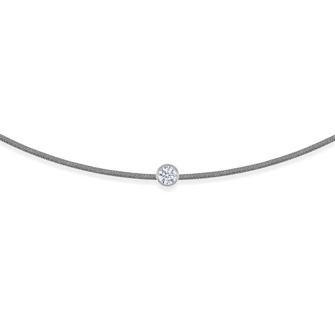 Pilka siūlo apyrankė su balto aukso pakabuku ir 0.08 ct deimantu