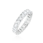 Diamond ring in gold