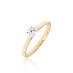 Diamond ring in gold