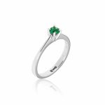 Emerald ring in gold