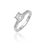 Diamond ring in gold